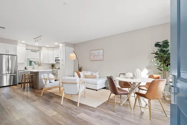 $1,025,000 | 1066 41st Avenue, Unit D106, Capitola, CA 95010