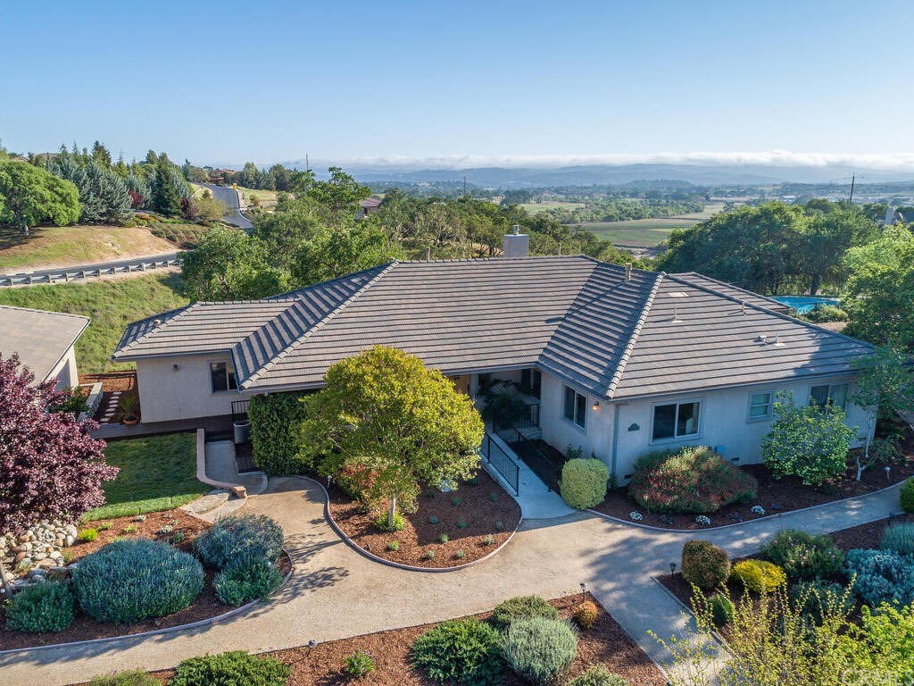 2197 Lake Ysabel Road Templeton, CA 93465 - Photo 3 of 52