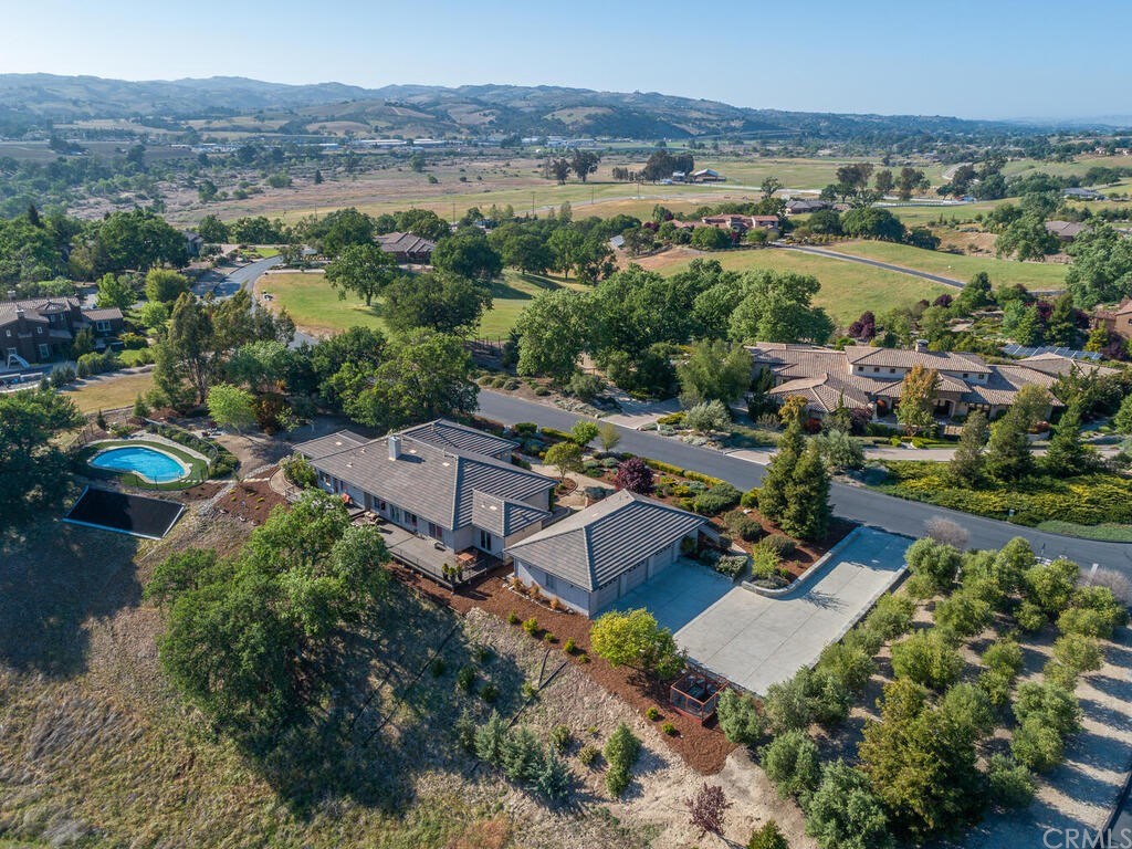 2197 Lake Ysabel Road Templeton, CA 93465 - Photo 48 of 52