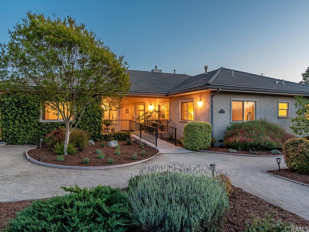 2197 Lake Ysabel Road Templeton, CA 93465 - Photo 4 of 52