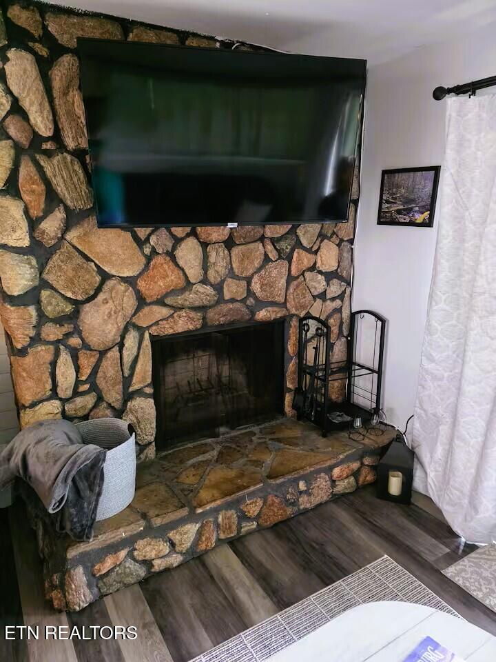 1081 Cove Road, Unit 1024 Sevierville, TN 37876 - Photo 8 of 16 Fireplace 2- AIRBNB - Burgess