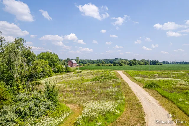 $210,000 | 8323 McArthur Avenue Northeast, Belding, MI 48809