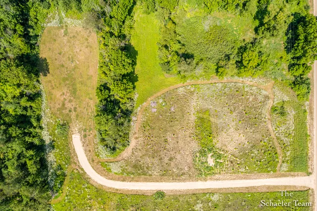 $210,000 | 8323 McArthur Avenue Northeast, Belding, MI 48809