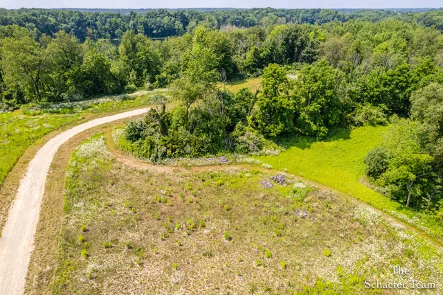 $210,000 | 8323 McArthur Avenue Northeast, Belding, MI 48809