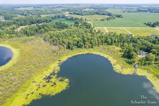 $210,000 | 8323 McArthur Avenue Northeast, Belding, MI 48809