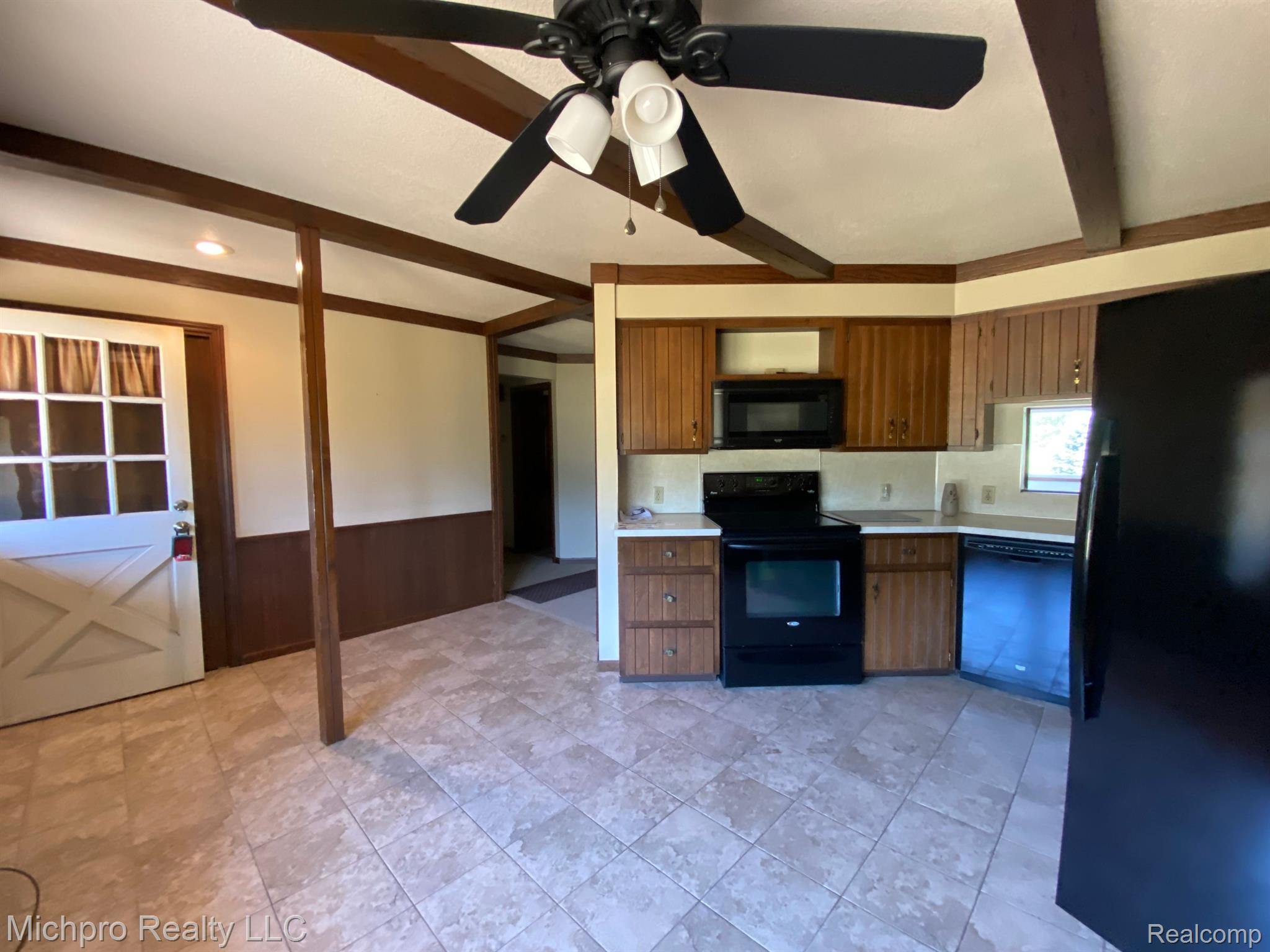 5670 Oak Road Vassar, MI 48768 - Photo 6 of 21 Gallery Image 6