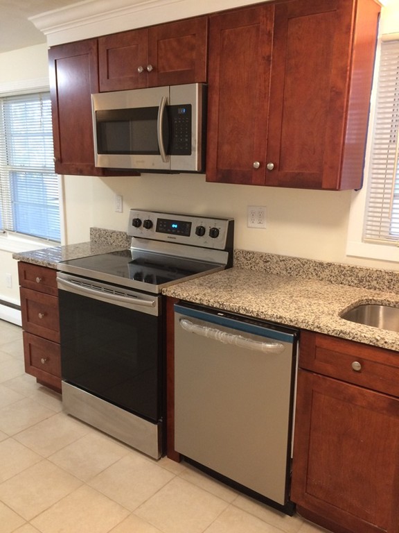 53 Amherst Road Beverly, MA 01915 - Photo 5 of 17 Gallery Image 5