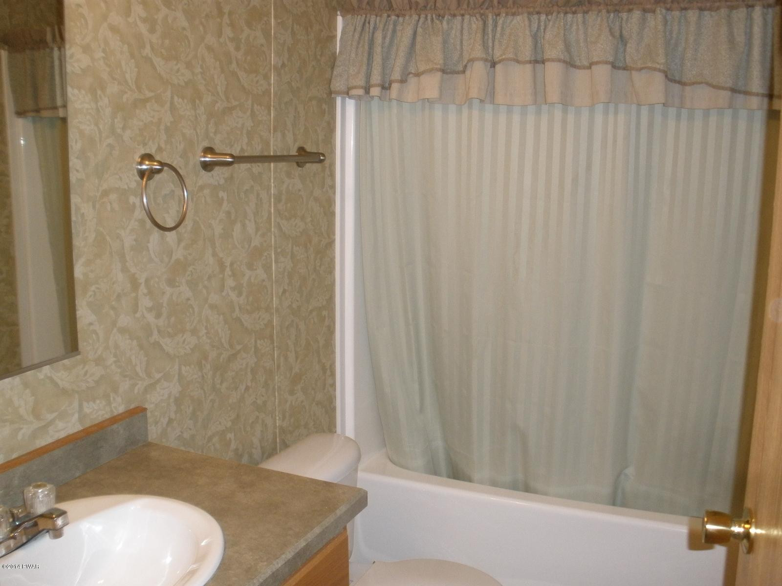 8 Warrings Road Honesdale, PA 18431 - Photo 13 of 18
