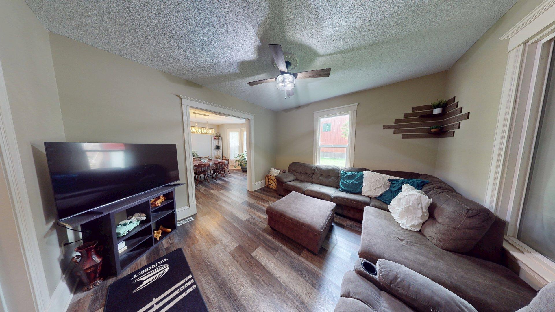 615 18th Street Southwest Willmar, MN 56201 - Photo 12 of 36