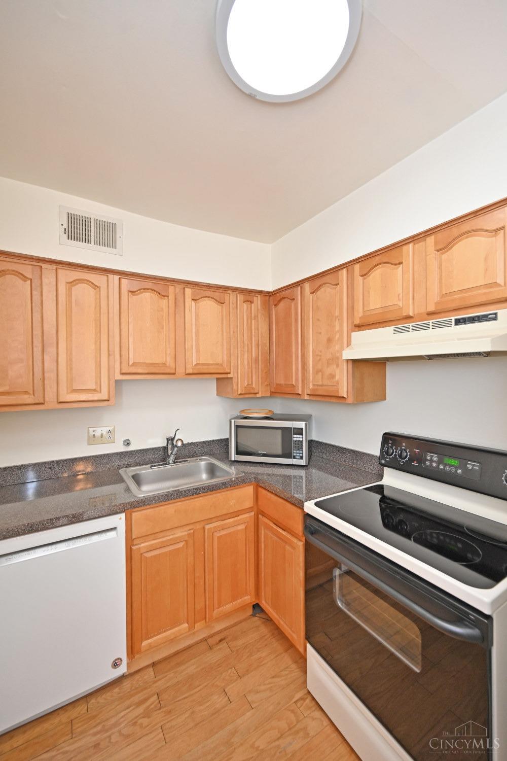 1177 Witt Road, Unit 112 Cincinnati, OH 45255 - Photo 11 of 30 Gallery Image 11