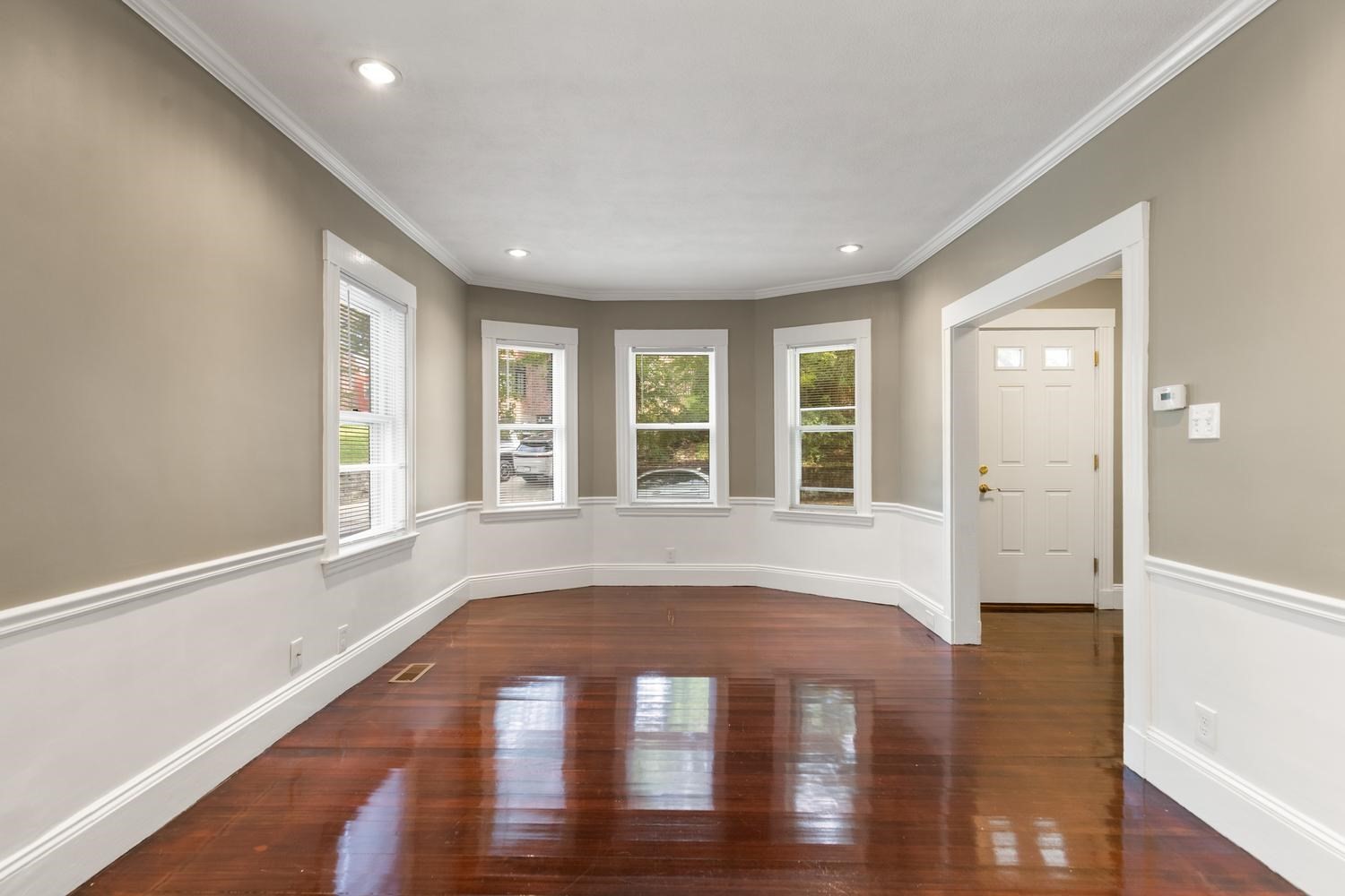 51 Wolcott Road, Unit 1 Brookline, MA 02467 - Photo 3 of 30 Gallery Image 3