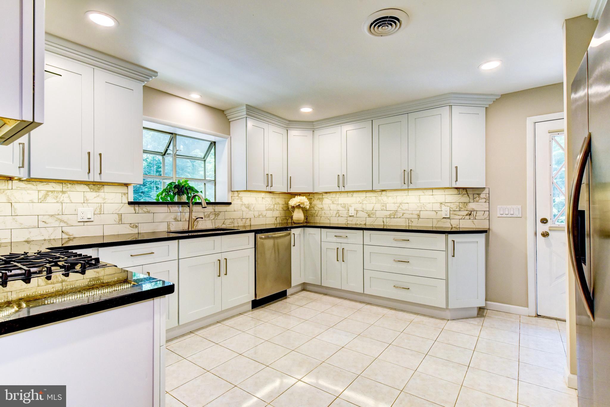 706 River Road Ewing, NJ 08628 - Photo 11 of 47 Kitchen