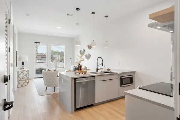 $250,000 | 1090 Haysboro Avenue, Unit 109, Nashville, TN 37216