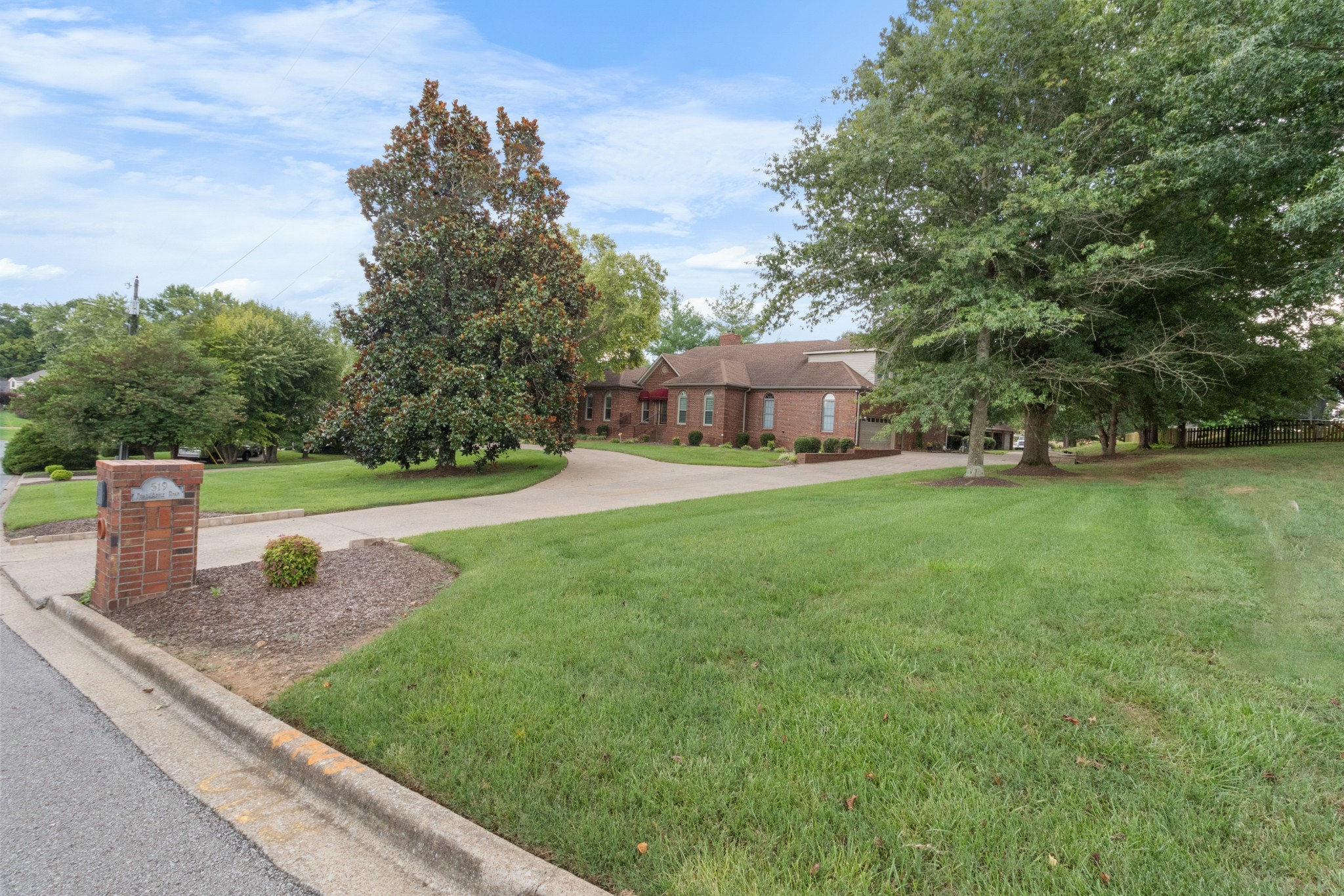 519 Pond Apple Road Clarksville, TN 37043 - Photo 4 of 50 Gallery Image 4
