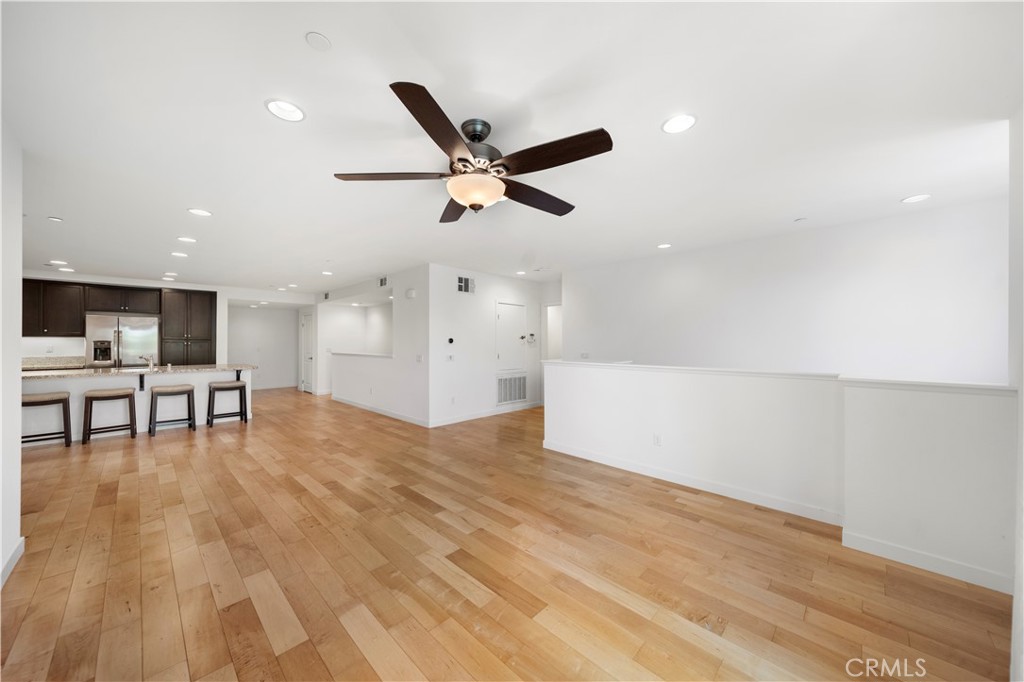 87 Waldorf Irvine, CA 92612 - Photo 9 of 38