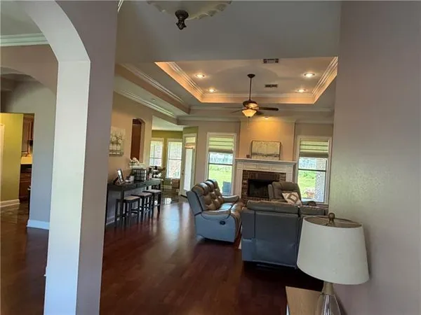 $2,800 | 321 Lac Cypriere Drive, Luling, LA 70070