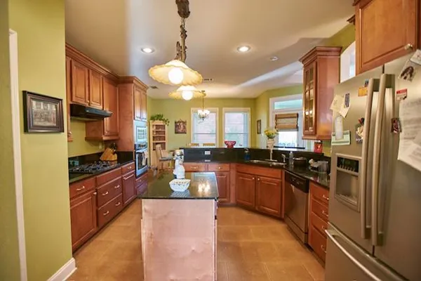 $2,800 | 321 Lac Cypriere Drive, Luling, LA 70070