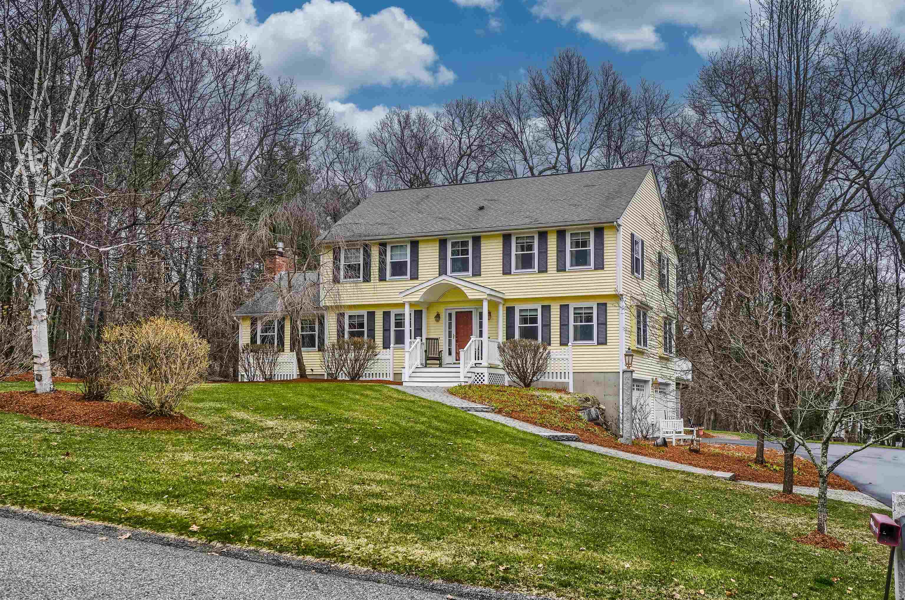 54 Dahl Road Merrimack, NH 03054 - Photo 1 of 31