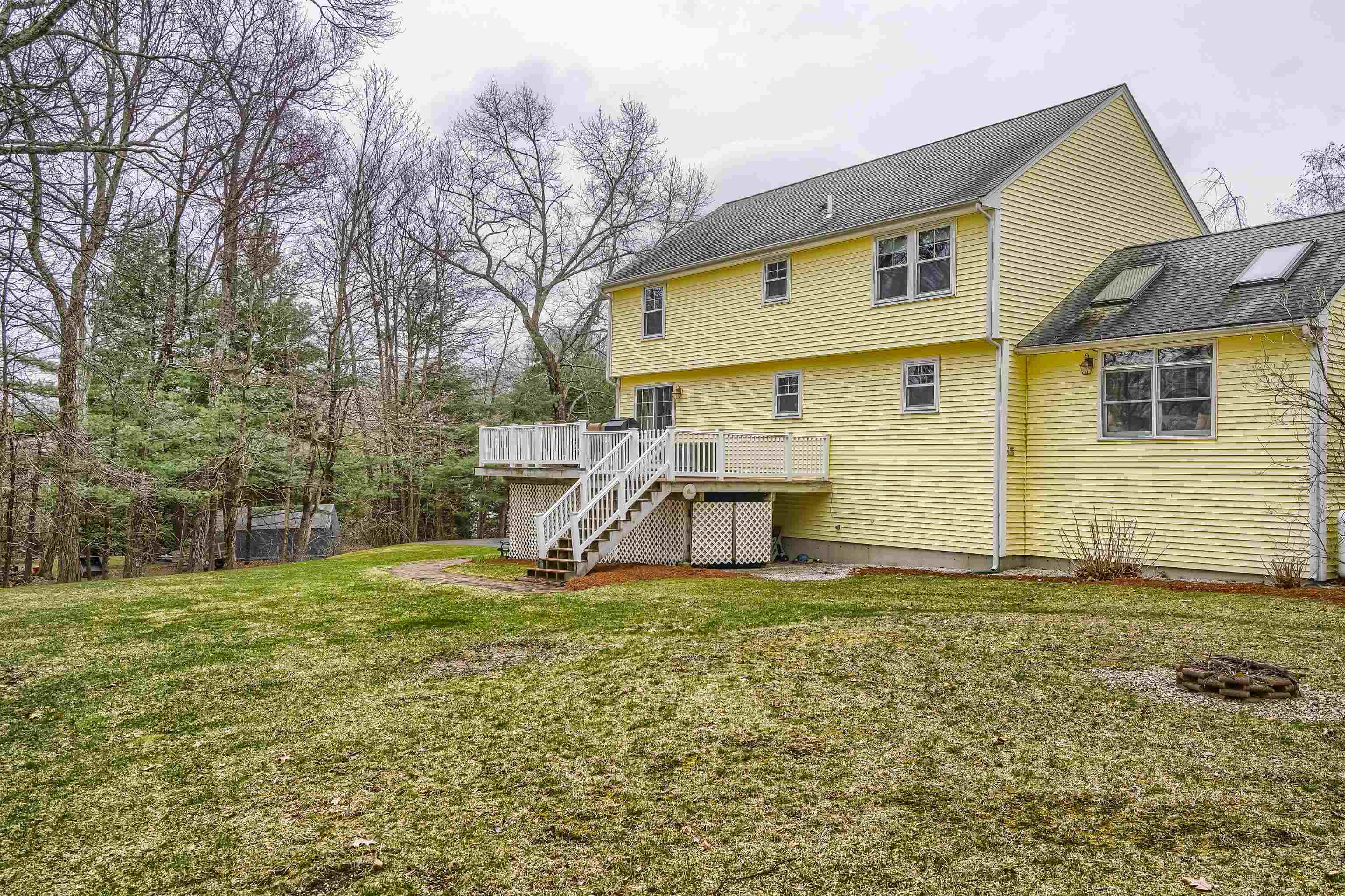 54 Dahl Road Merrimack, NH 03054 - Photo 23 of 31