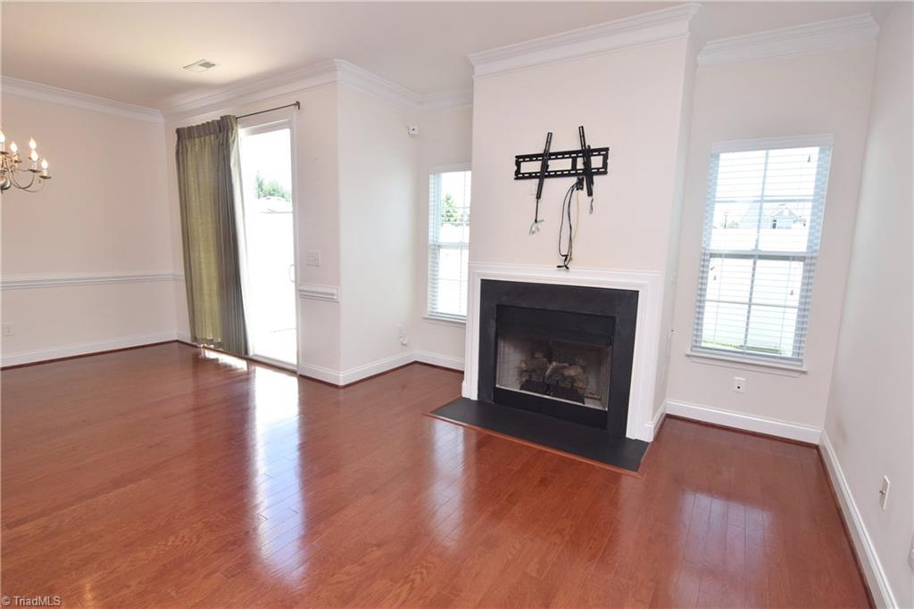 3476 Basalt Court High Point, NC 27265 - Photo 9 of 30 Gas log fireplace!