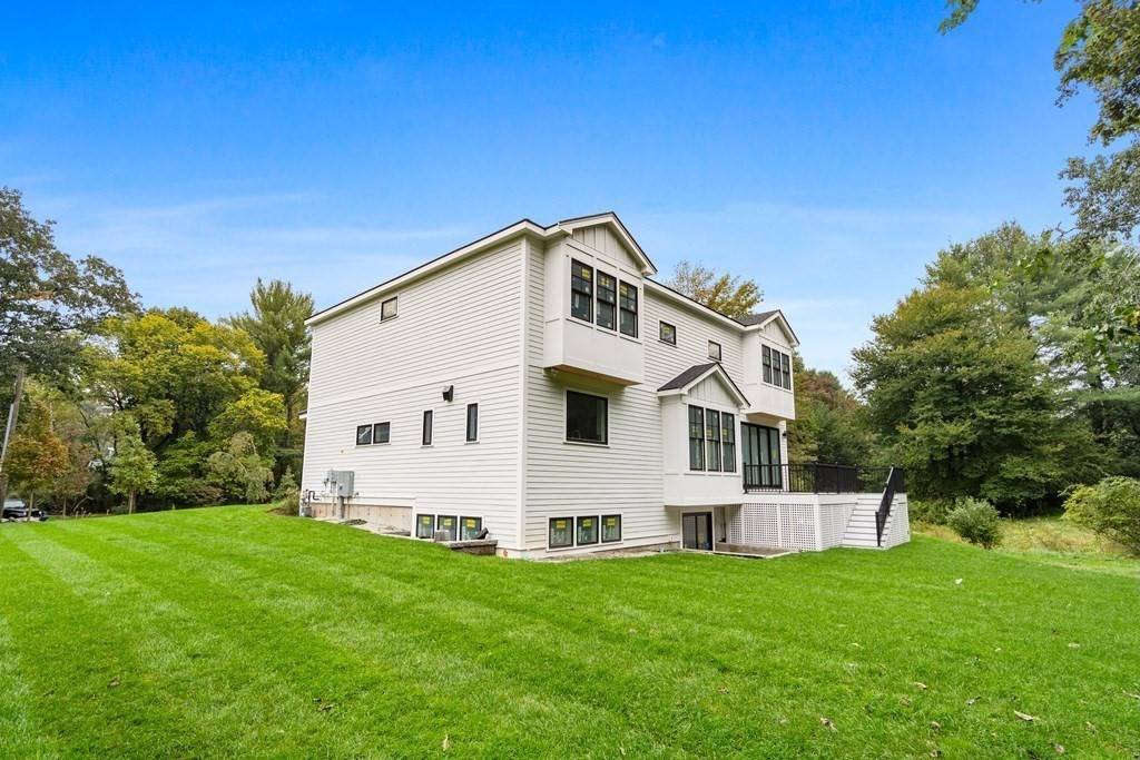 7 French Road Weston, MA 02493 - Photo 2 of 39 Gallery Image 2