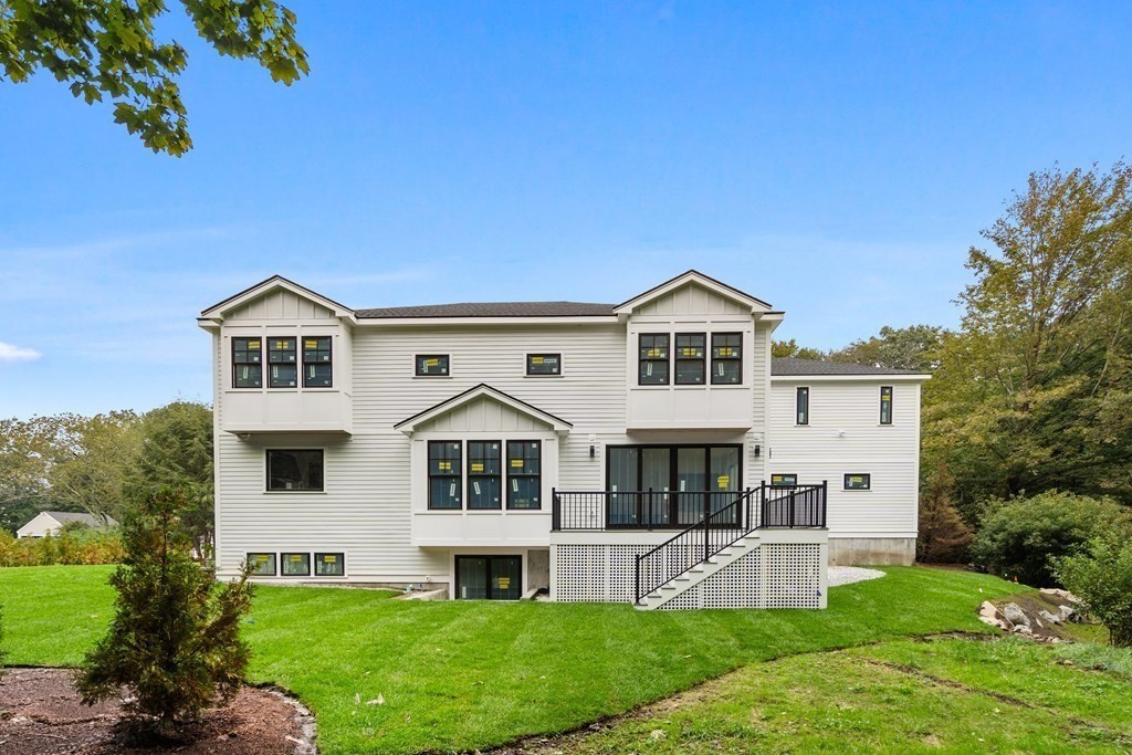 7 French Road Weston, MA 02493 - Photo 3 of 39 Gallery Image 3
