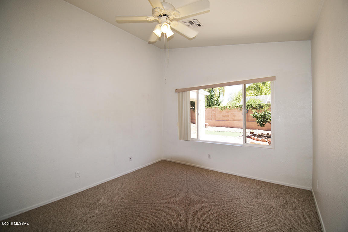 12144 North Seasons Loop Tucson, AZ 85755 - Photo 29 of 37