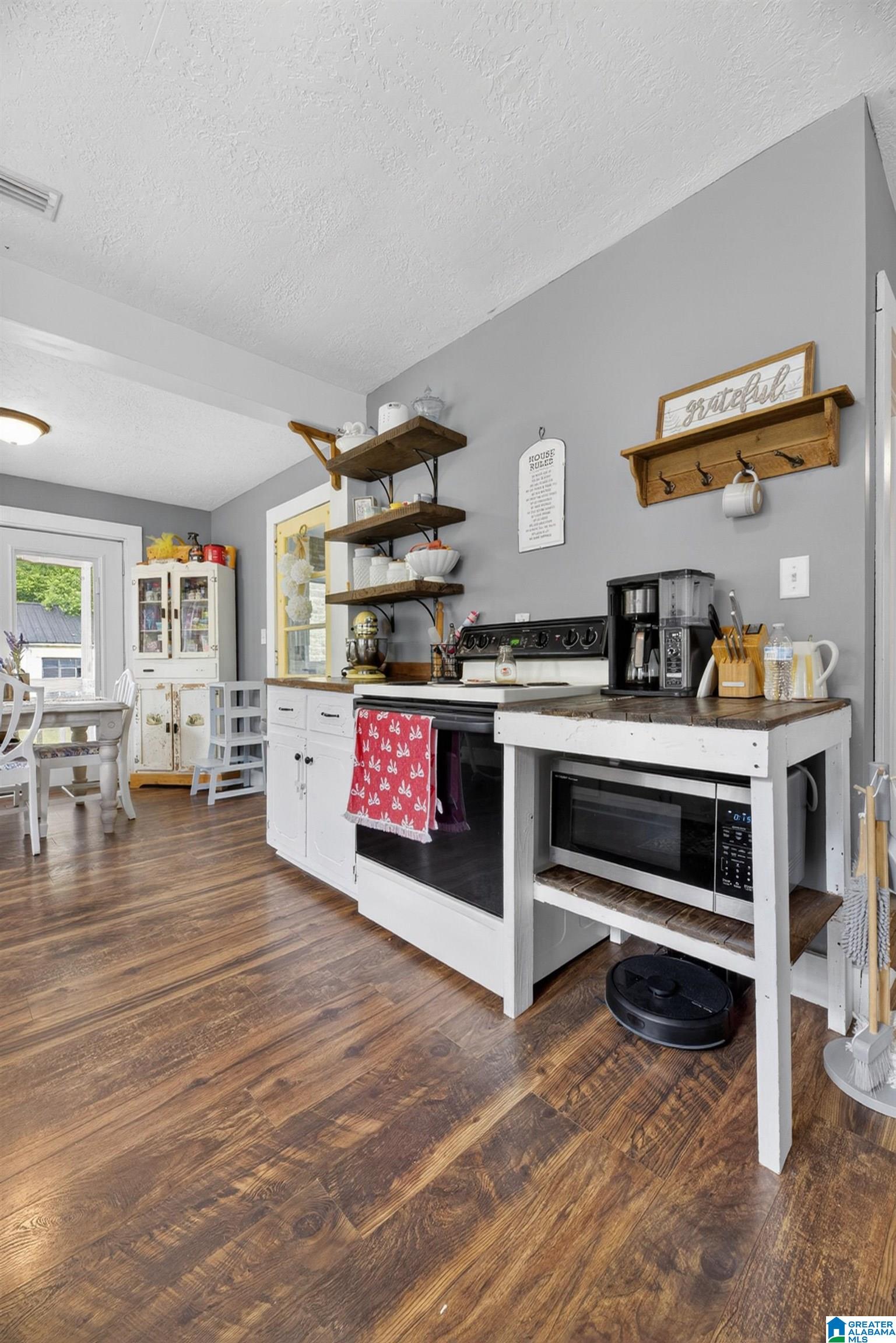 867 Graham Drive Ohatchee, AL 36271 - Photo 10 of 35