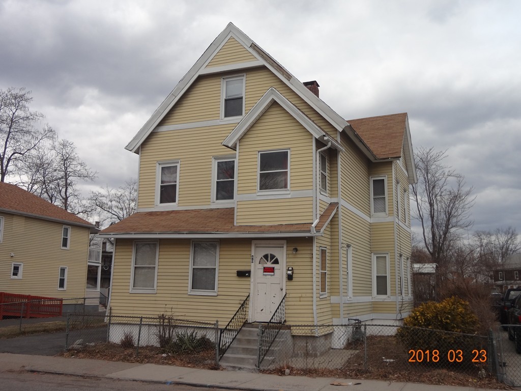 40 Ashley Street Springfield, MA 01105 - Photo 1 of 23 Gallery Image 1