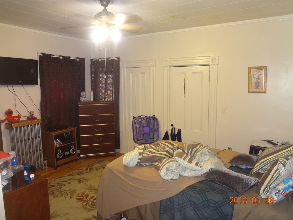40 Ashley Street Springfield, MA 01105 - Photo 8 of 23 Gallery Image 8