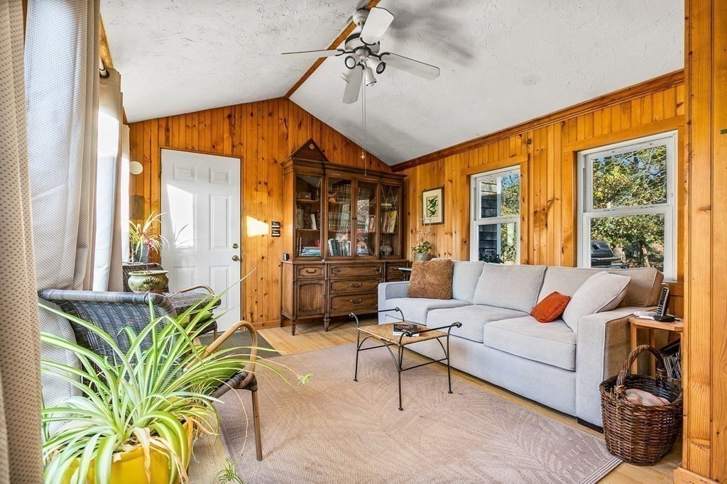 415 First Parish Road Scituate, MA 02066 - Photo 21 of 38 Gallery Image 21