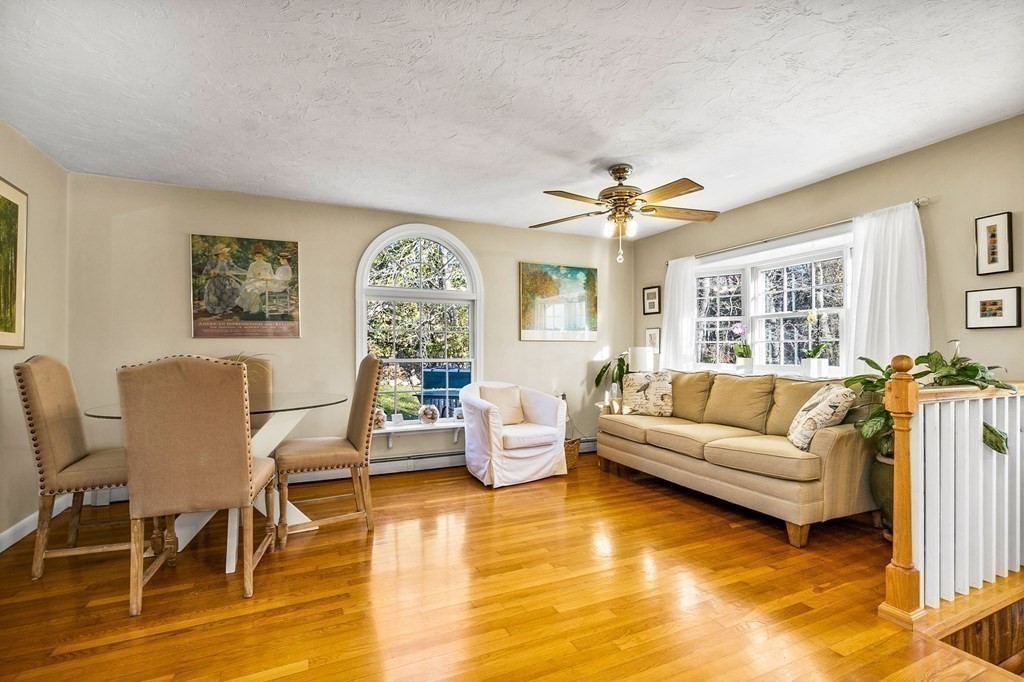 415 First Parish Road Scituate, MA 02066 - Photo 5 of 38 Gallery Image 5