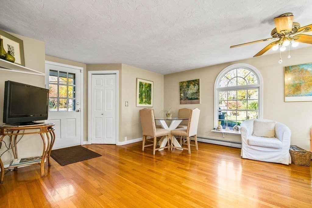 415 First Parish Road Scituate, MA 02066 - Photo 7 of 38 Gallery Image 7