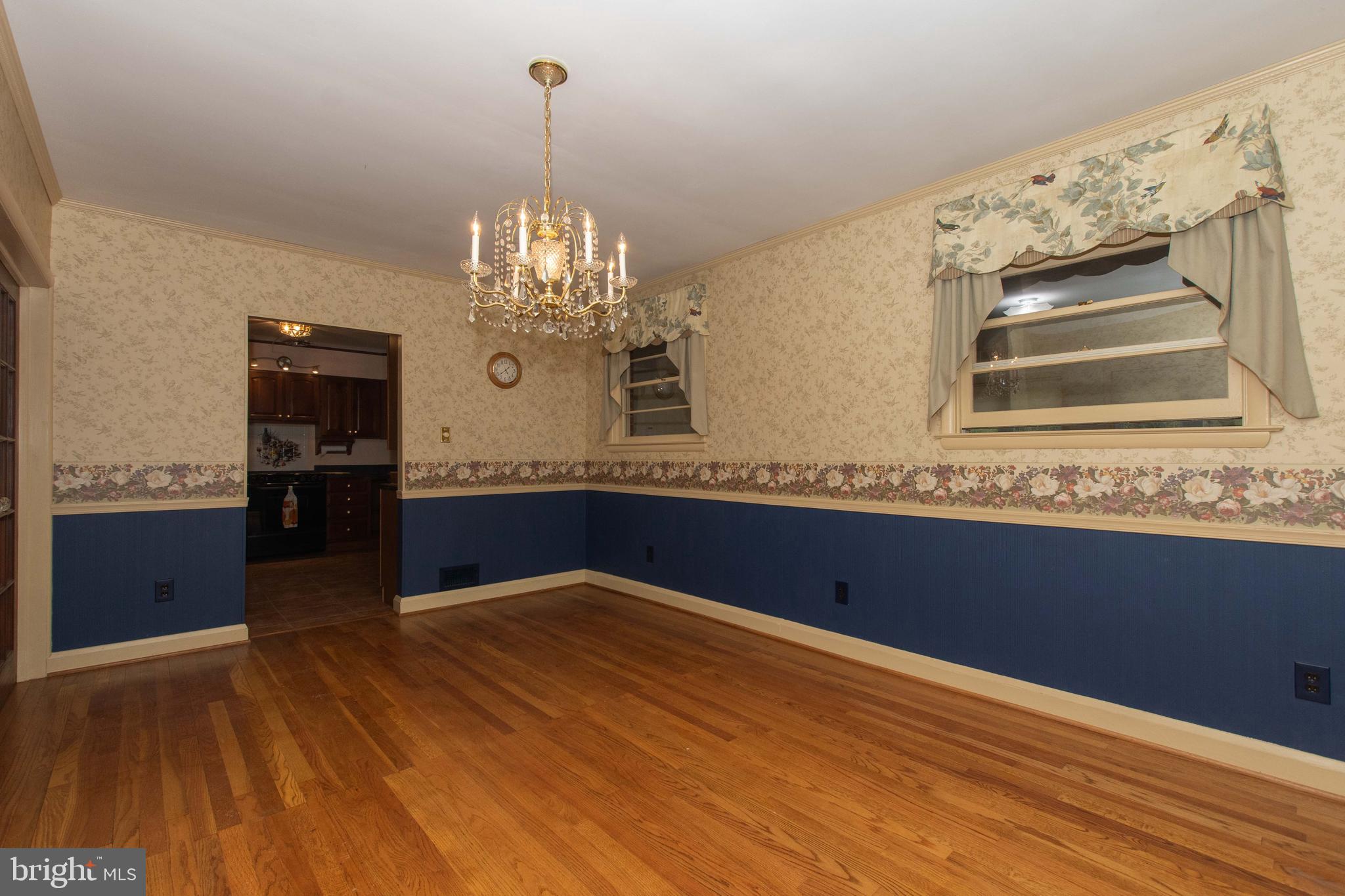 804 Stone Barn Road Towson, MD 21286 - Photo 11 of 40 Beautifully kept hardwoods
