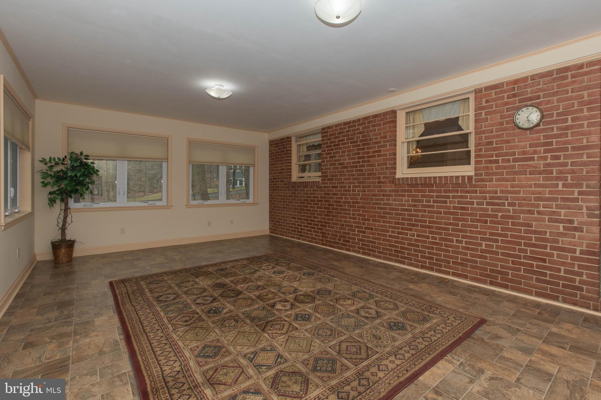804 Stone Barn Road Towson, MD 21286 - Photo 12 of 40 Newly built rustic family room