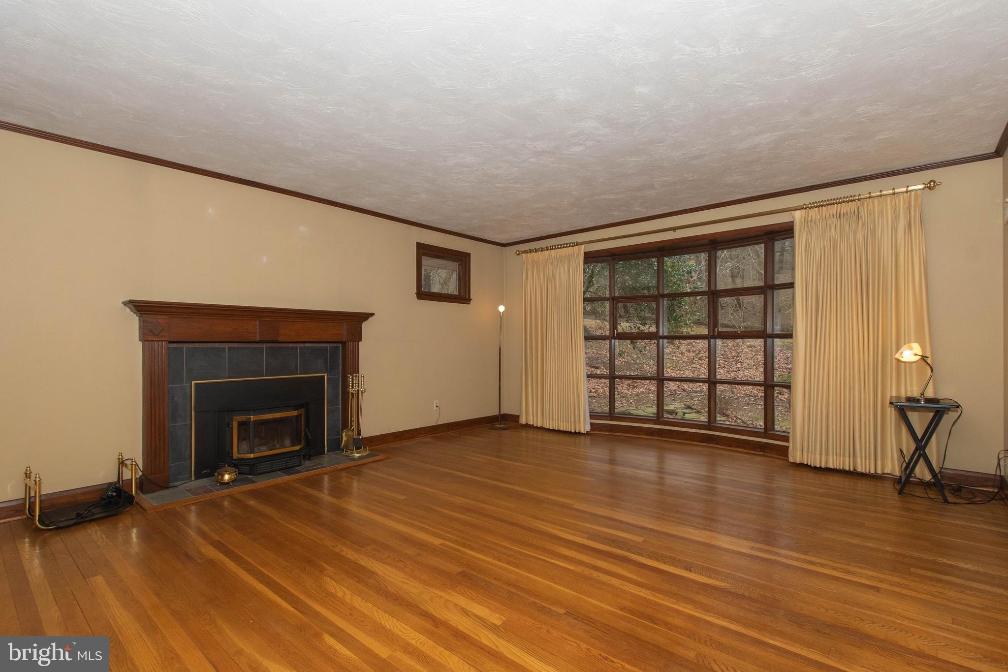 804 Stone Barn Road Towson, MD 21286 - Photo 14 of 40 Formal living room