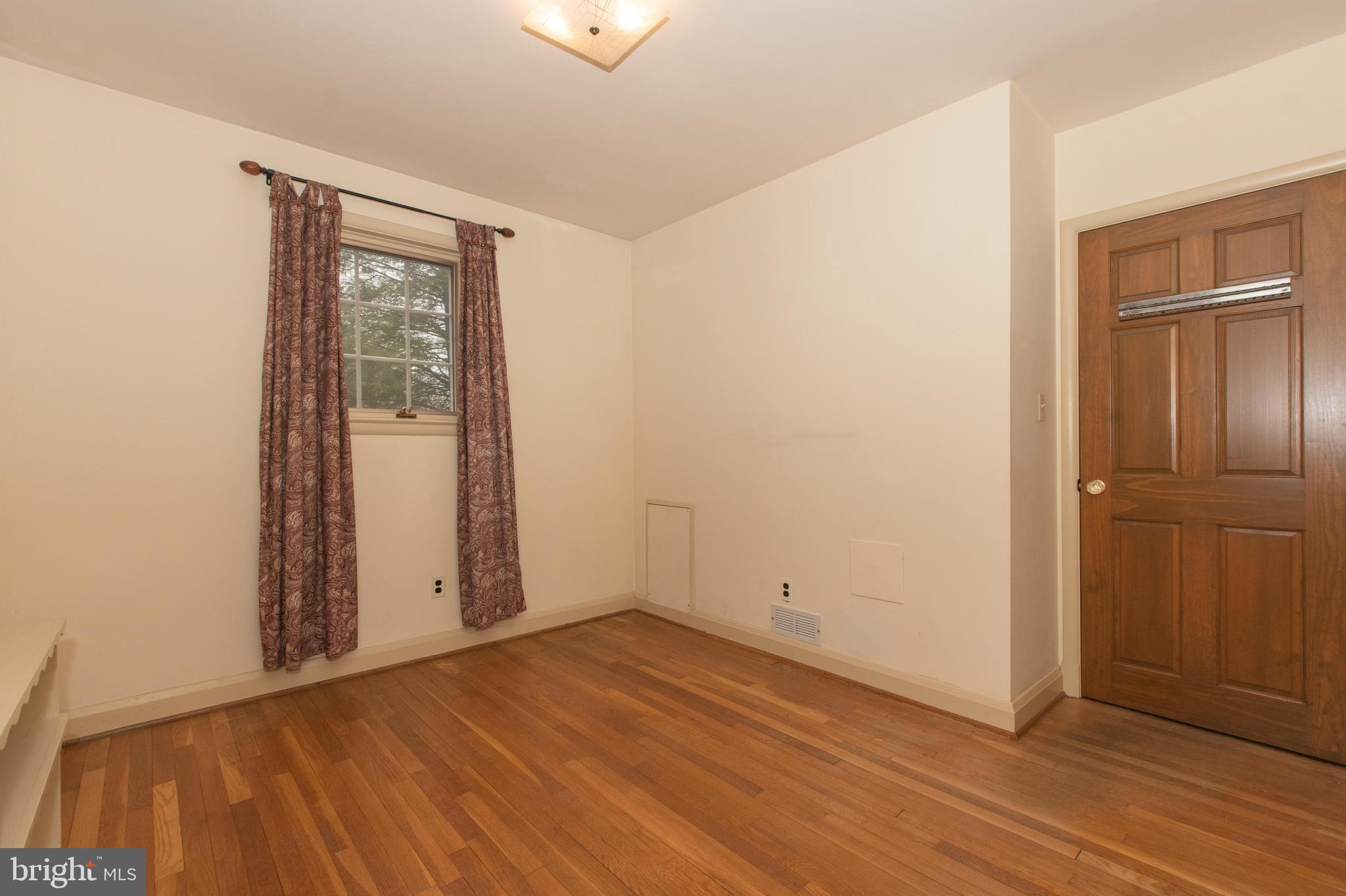 804 Stone Barn Road Towson, MD 21286 - Photo 20 of 40 2nd Bedroom