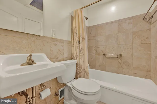 $210,000 | 7929 St Claire Lane, Baltimore, MD 21222