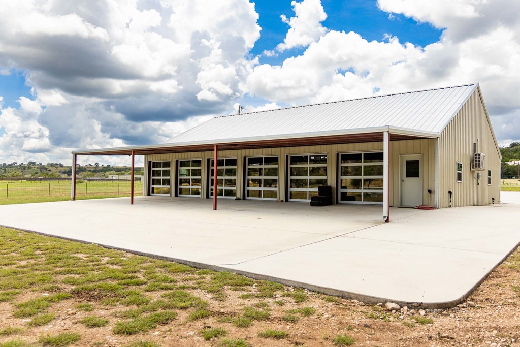 339 Henderson Branch Road West Ingram, TX 78025 - Photo 35 of 51