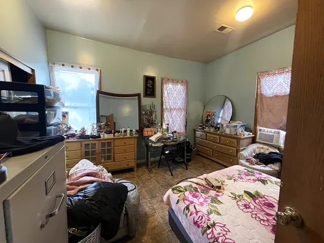 $265,000 | 347 Pine Street, Joliet, IL 60435