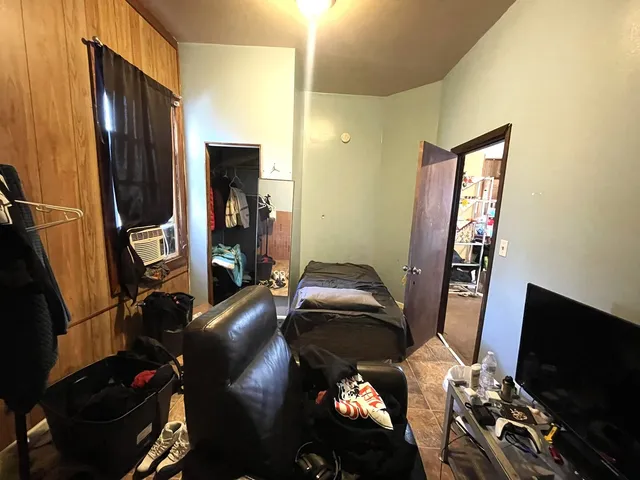 $265,000 | 347 Pine Street, Joliet, IL 60435