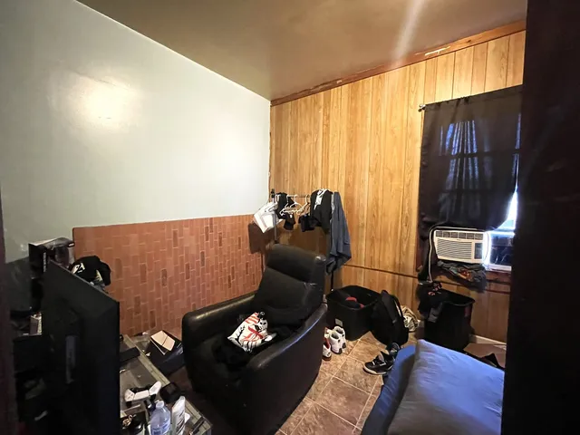 $265,000 | 347 Pine Street, Joliet, IL 60435