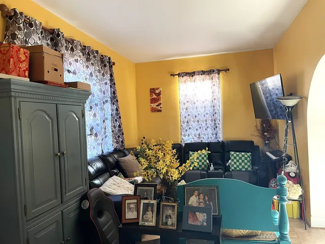 $265,000 | 347 Pine Street, Joliet, IL 60435