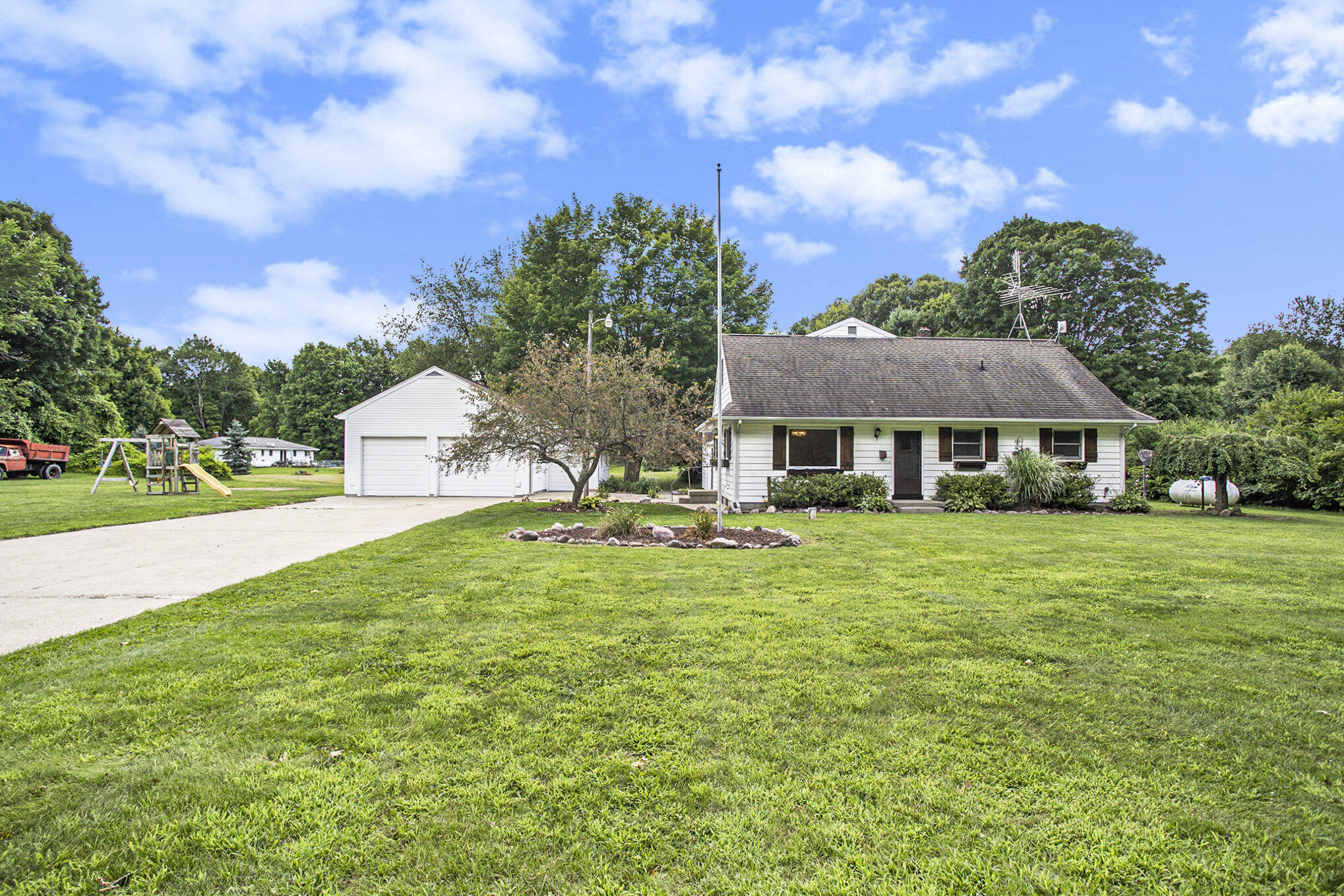 17900 23 Mile Road Marshall, MI 49068 - Photo 1 of 23 main