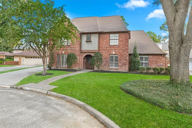 $473,900 | 6711 Walton Heath Drive, Houston, TX 77069