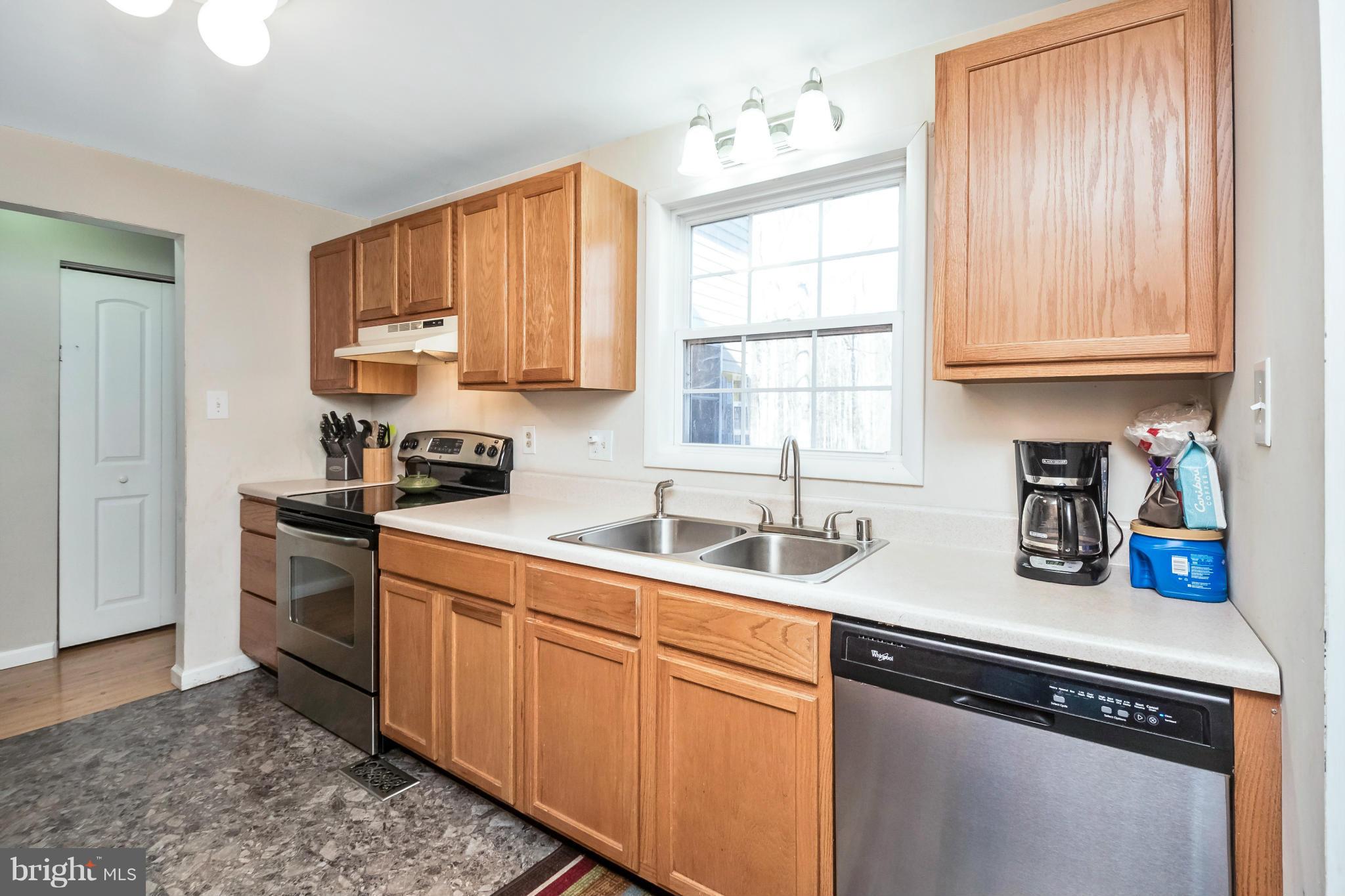 32215 Wilderness Farms Road Locust Grove, VA 22508 - Photo 11 of 27 Kitchen