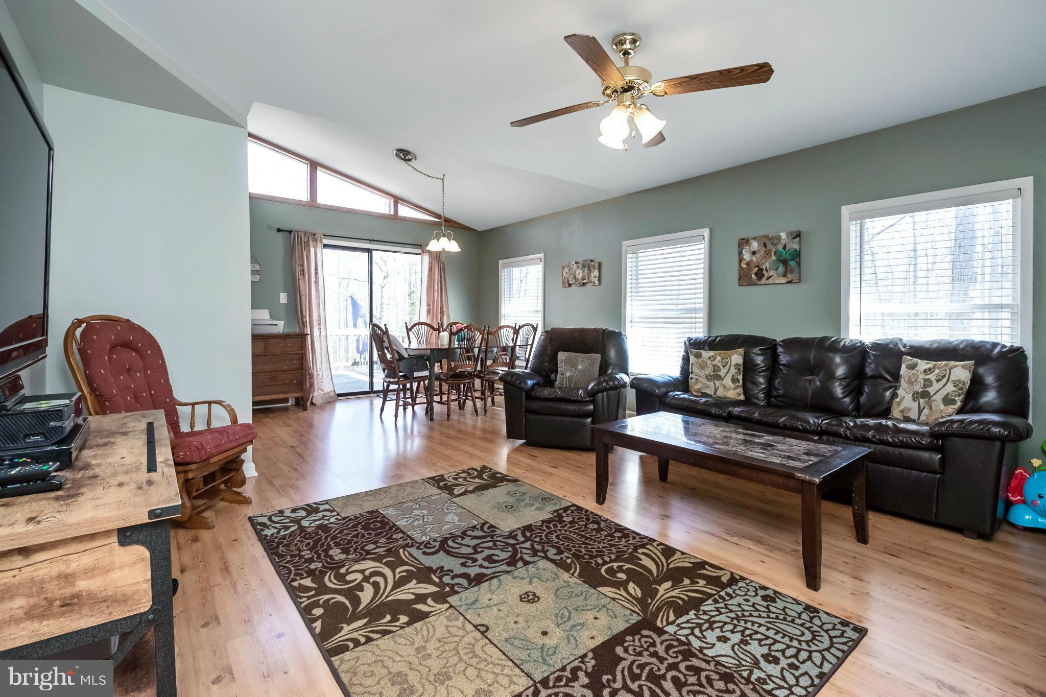 32215 Wilderness Farms Road Locust Grove, VA 22508 - Photo 5 of 27 Living Room