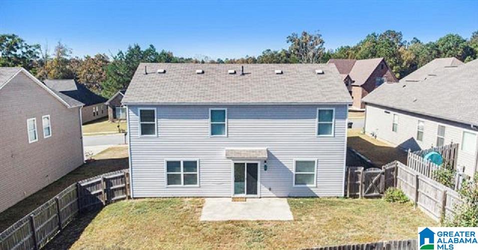 2050 Kerry Circle Calera, AL 35040 - Photo 2 of 22