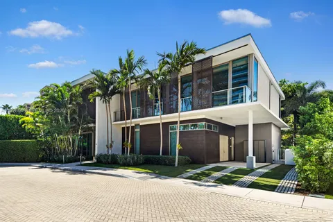 $11,500,000 | 111 Reef Lane, Key Biscayne, FL 33149