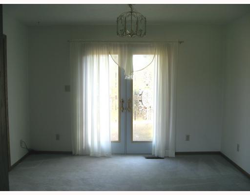 468 Stickle Road New Castle, PA 16101 - Photo 4 of 7 Dining Room.